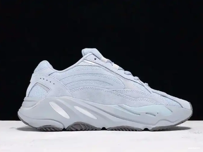Blue Hospital FV8424 v2 Adidas Yeezy 700 Boost 0422